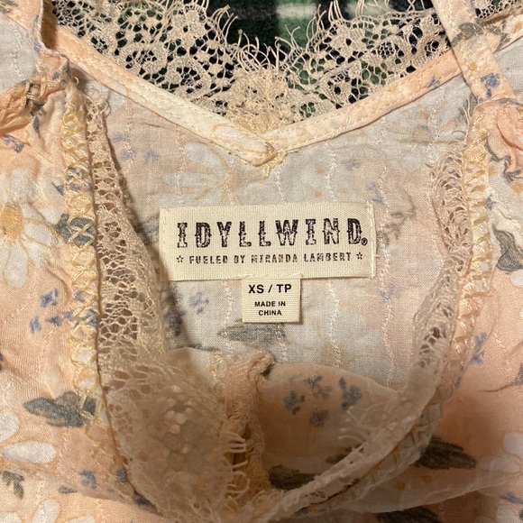 Idyllwind Little Lace Tank Top - Picture 5 of 7